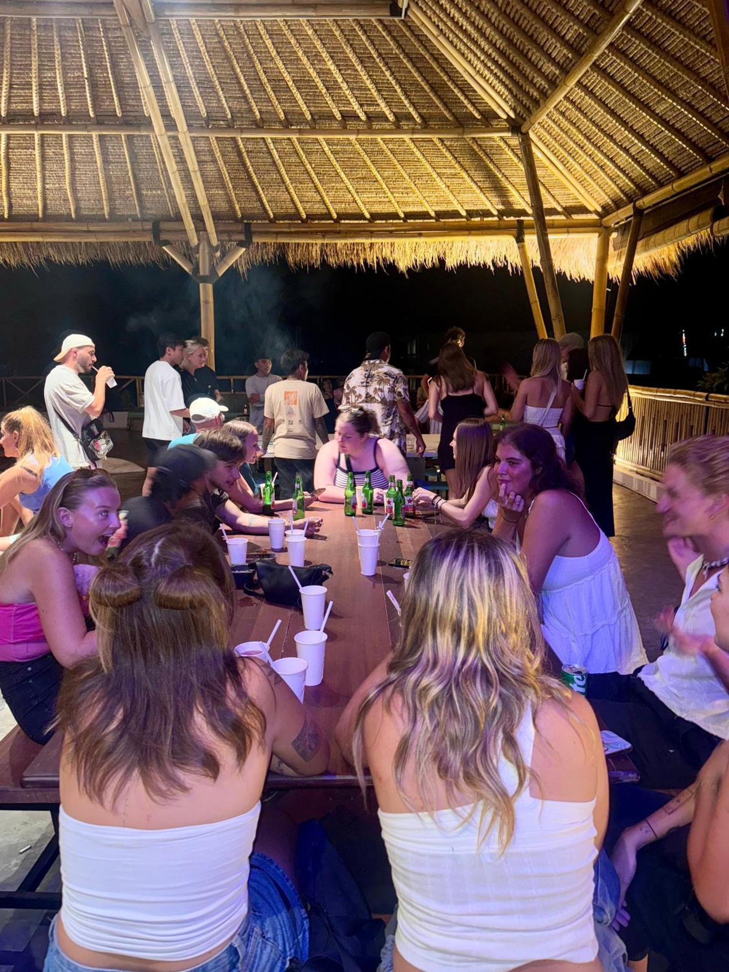 Canggu Central Hostel 외부 사진