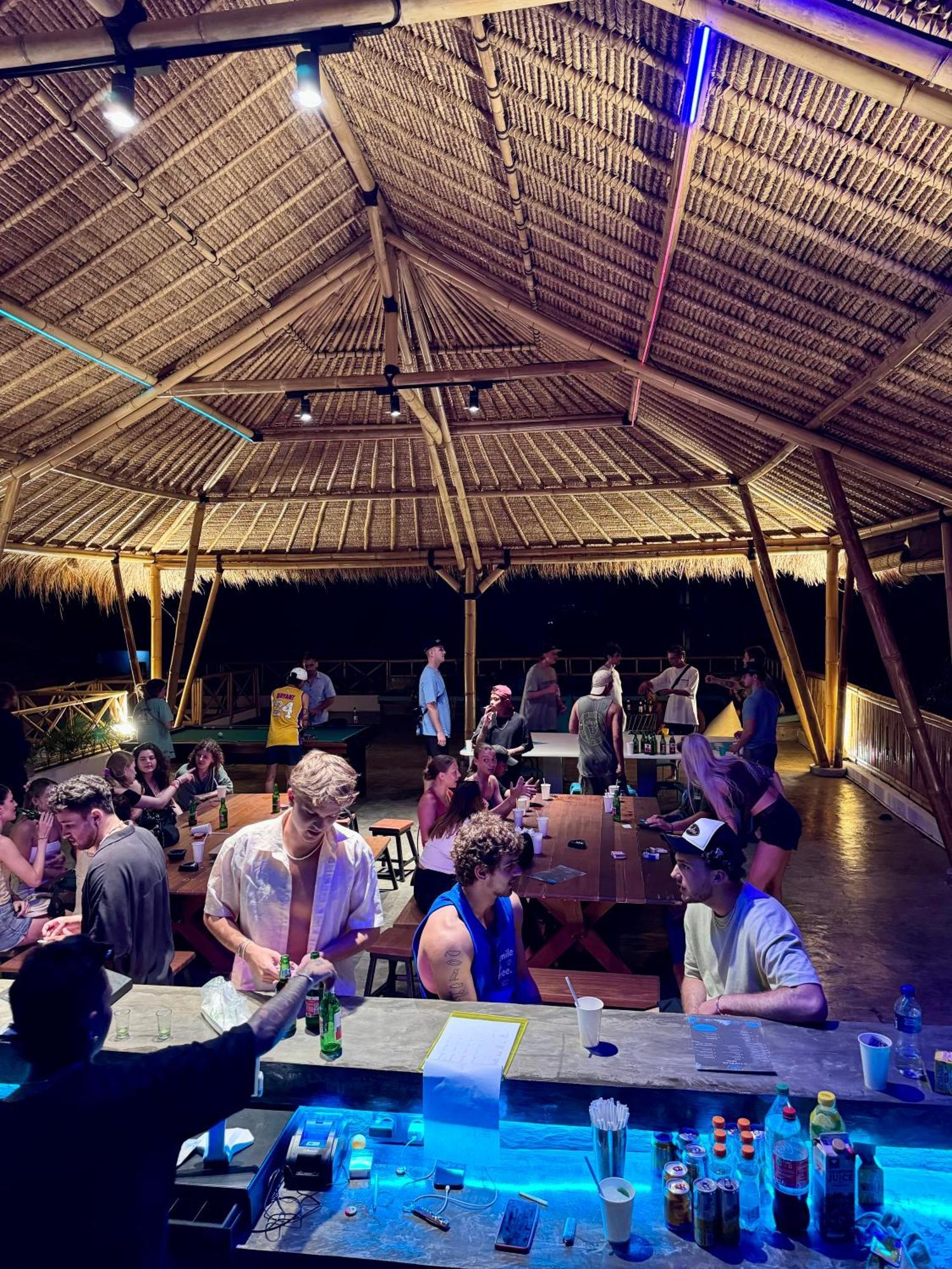 Canggu Central Hostel 외부 사진