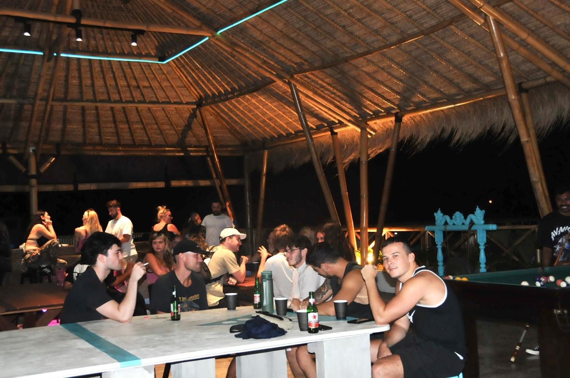 Canggu Central Hostel 외부 사진